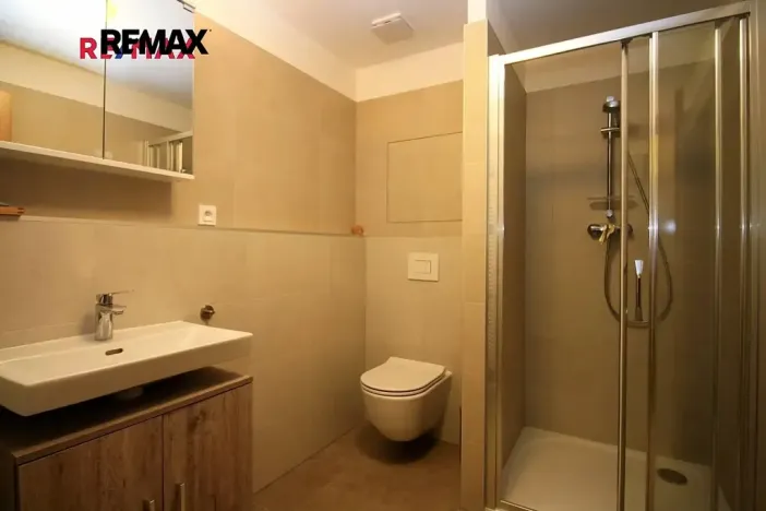 Pronájem bytu 1+kk, Praha - Suchdol, Sídlištní, 38 m2