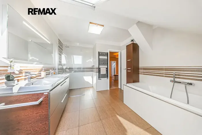 Prodej bytu 4+kk, Praha - Kbely, Semilská, 123 m2
