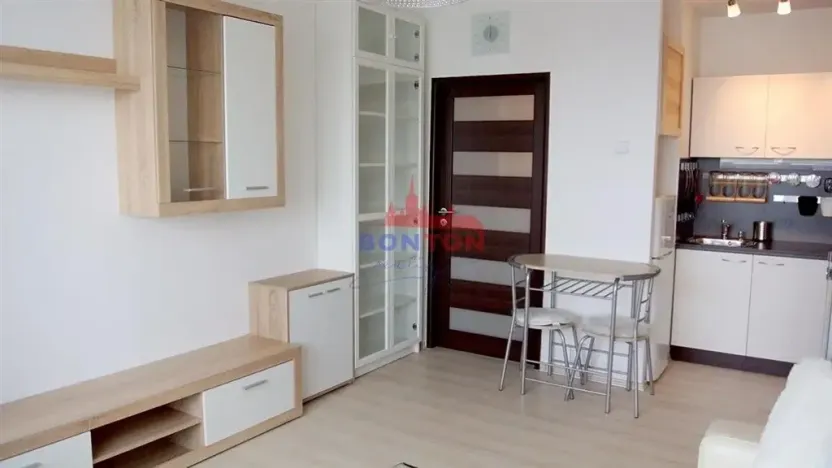 Prodej bytu 1+kk, Praha - Háje, Hlavatého, 27 m2