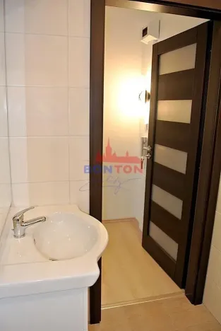 Prodej bytu 1+kk, Praha - Háje, Hlavatého, 27 m2