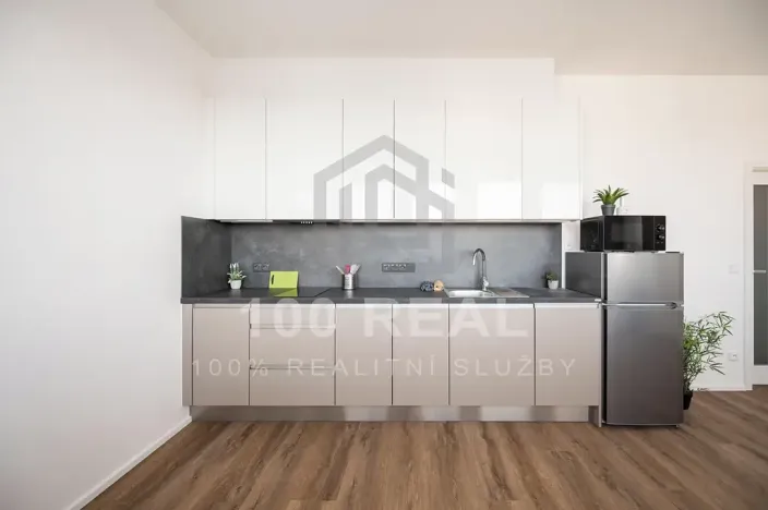 Pronájem bytu 1+kk, Hradec Králové, Průmyslová, 29 m2