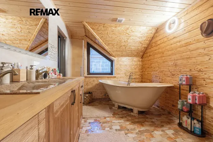 Prodej vily, Králův Dvůr, Pod Lesem, 486 m2