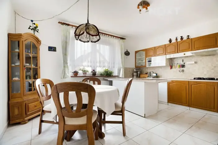 Prodej rodinného domu, Lužec nad Vltavou, Šmeralova, 184 m2