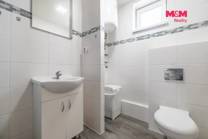 Prodej činžovního domu, Otrokovice - Kvítkovice, tř. Osvobození, 422 m2
