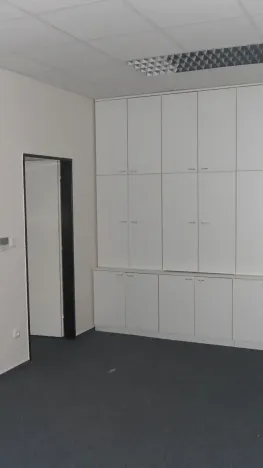 Pronájem kanceláře, Frýdek-Místek, 28. října, 1 m2
