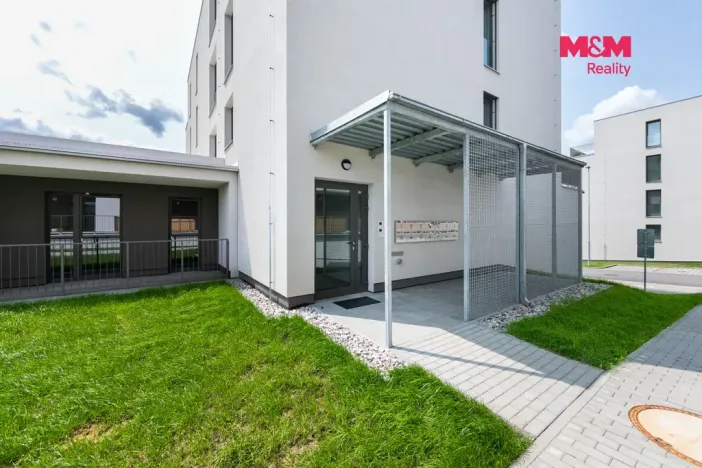 Pronájem bytu 2+kk, Plzeň, Safírová, 66 m2