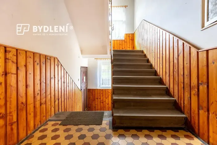 Prodej vícegeneračního domu, Novosedlice, Husova, 360 m2