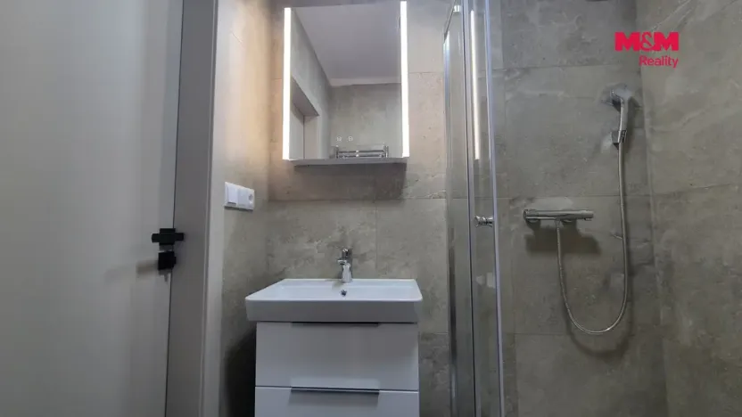 Prodej bytu 2+1, Rožnov pod Radhoštěm, Dubková, 52 m2