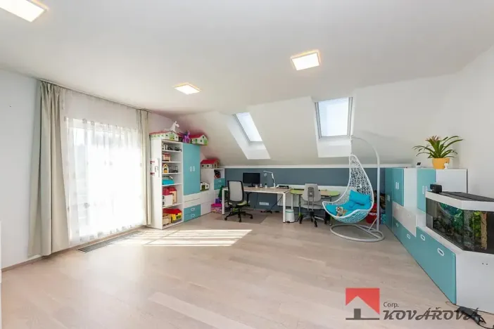 Prodej rodinného domu, Újezd, 346 m2
