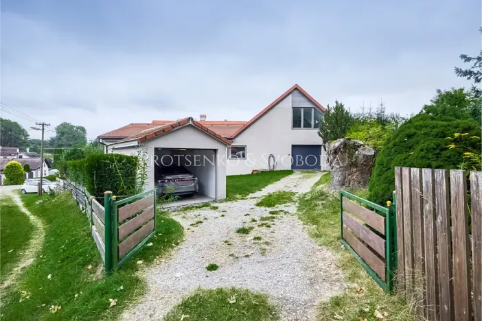 Prodej vícegeneračního domu, Pavlov, 354 m2