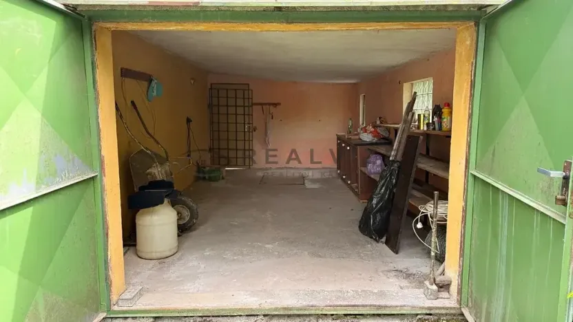 Prodej garáže, Litvínovice, 28 m2
