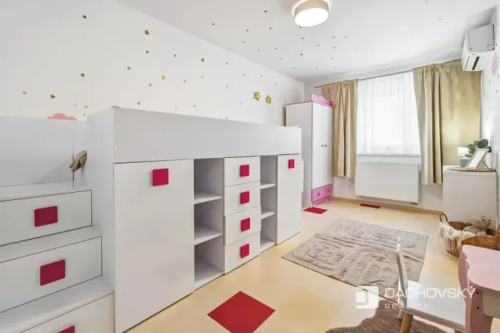 Prodej bytu 3+kk, Chrudim, Resselovo náměstí, 90 m2