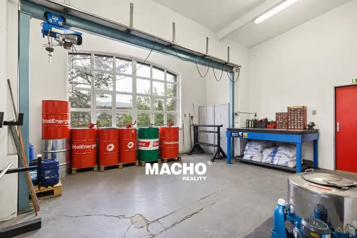 Pronájem skladu, Králův Dvůr, Tovární, 400 m2