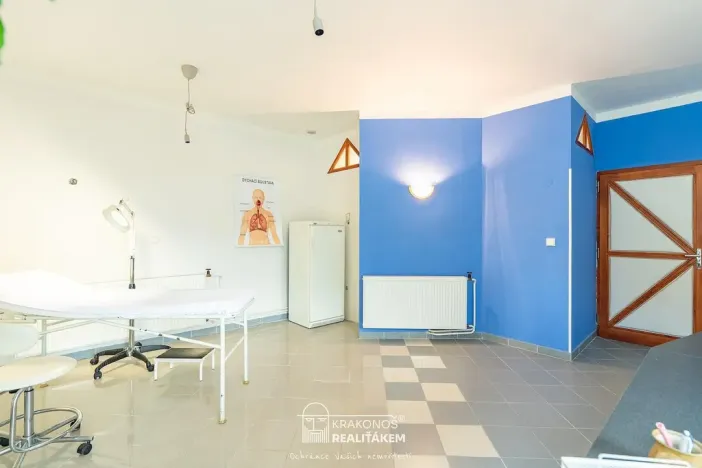 Pronájem komerční, Hranice - Hranice I-Město, Tř. 1. máje, 96 m2