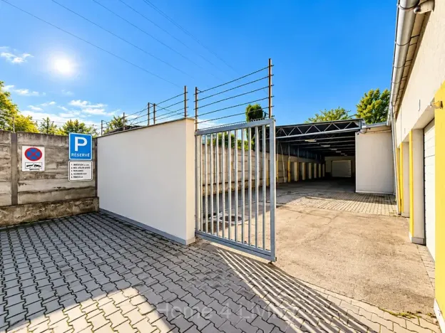 Prodej skladu, Brno, Podnásepní, 667 m2