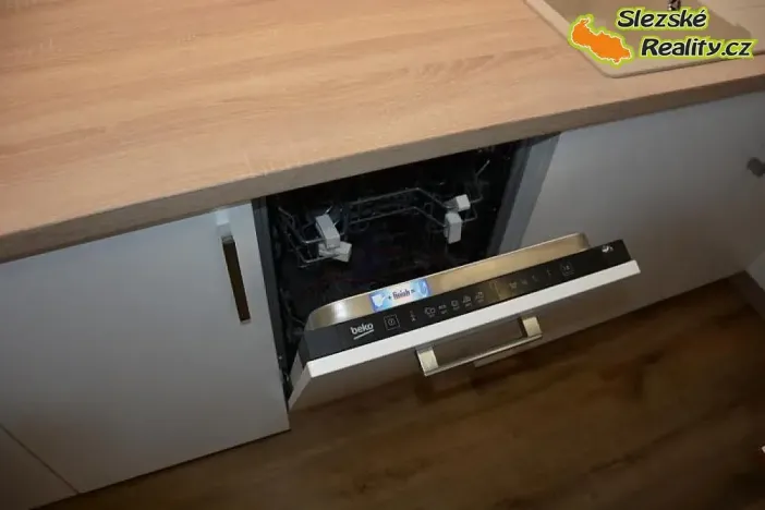 Pronájem bytu 2+1, Ostrava, Žilinská, 62 m2