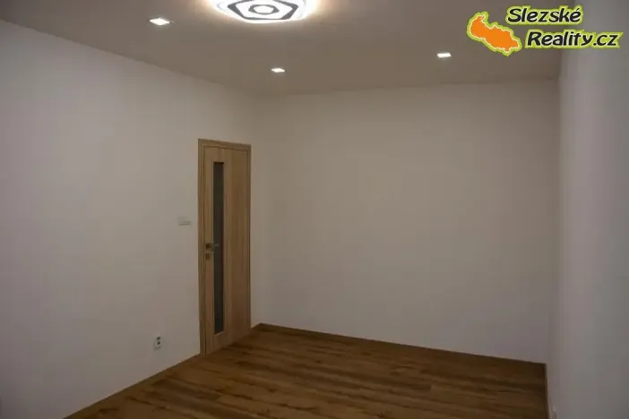 Pronájem bytu 2+1, Ostrava, Žilinská, 62 m2