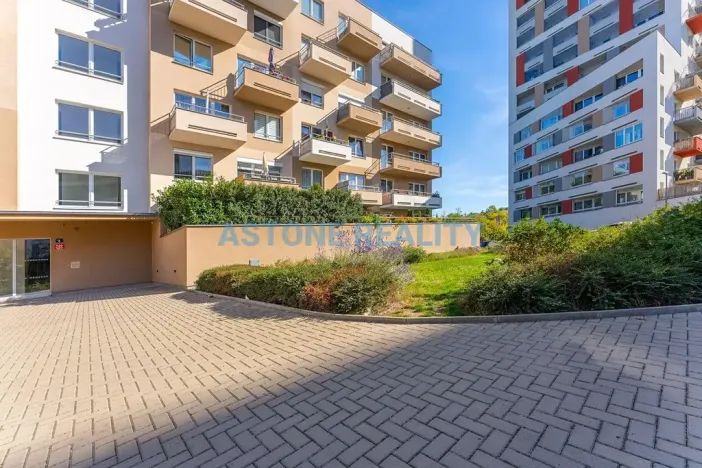 Prodej bytu 1+kk, Praha - Horní Měcholupy, Mantovská, 36 m2