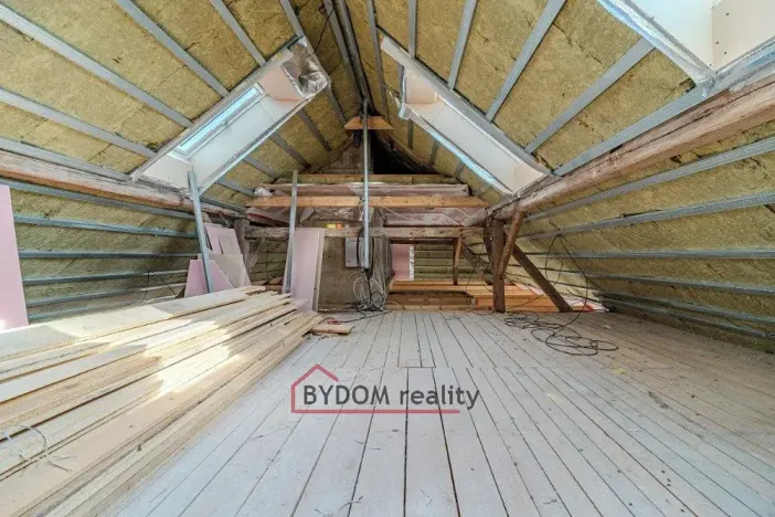 Prodej bytu 4+kk, Líšťany, 125 m2