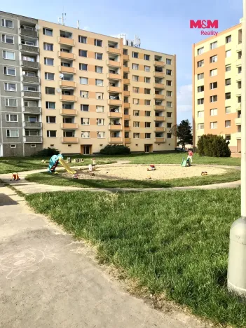 Pronájem bytu 2+kk, Praha - Lhotka, Mirotická, 35 m2