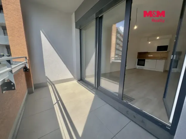 Pronájem bytu 1+kk, Praha - Háje, 34 m2