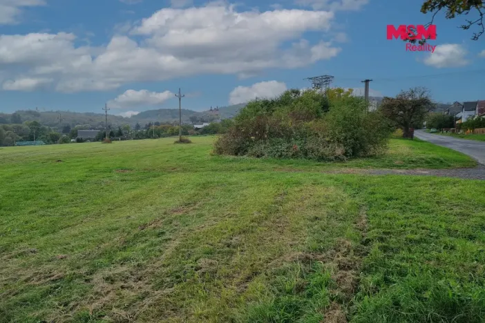 Prodej pozemku pro bydlení, Valeč, 1556 m2