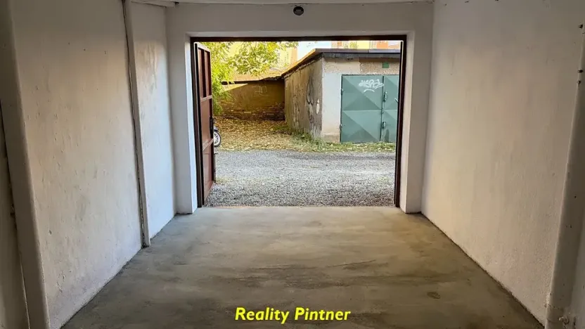 Pronájem garáže, Příbram, Slunná, 15 m2