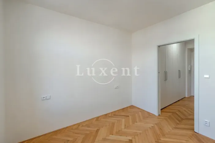 Pronájem bytu 2+kk, Praha - Nové Město, Štěpánská, 42 m2