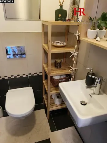 Pronájem bytu 2+kk, Praha - Holešovice, U Uranie, 65 m2
