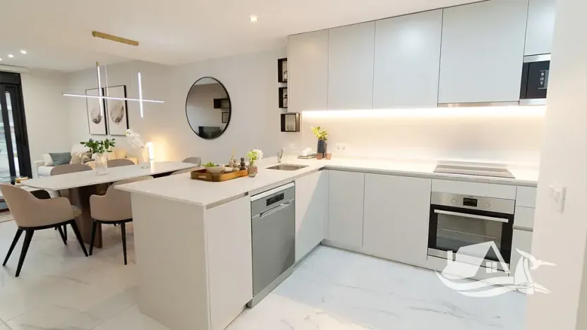 Prodej bytu 3+kk, Torrevieja, Španělsko, 87 m2