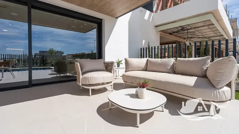 Prodej rodinného domu, Torrevieja, Španělsko, 124 m2