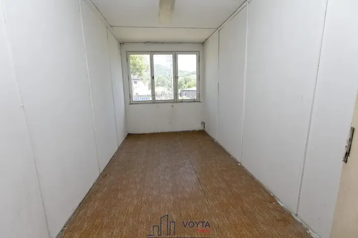 Prodej komerční nemovitosti, Obrnice, 600 m2
