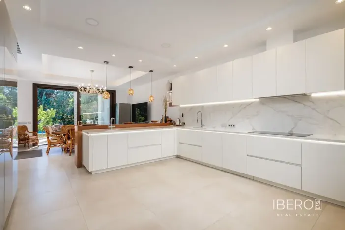 Prodej rodinného domu, Estepona, Španělsko, 761 m2