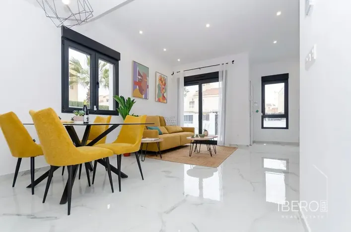 Prodej vily, Torrevieja, Španělsko, 95 m2