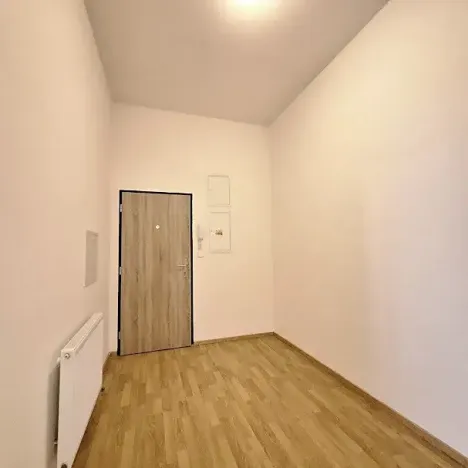 Pronájem bytu 1+kk, Praha - Braník, Ke Krči, 45 m2