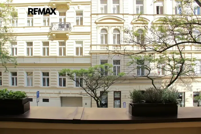 Pronájem bytu 2+1, Praha - Vinohrady, Vinohradská, 52 m2