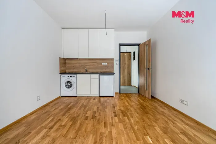 Prodej bytu 1+kk, Praha - Třebonice, U Zličína, 24 m2