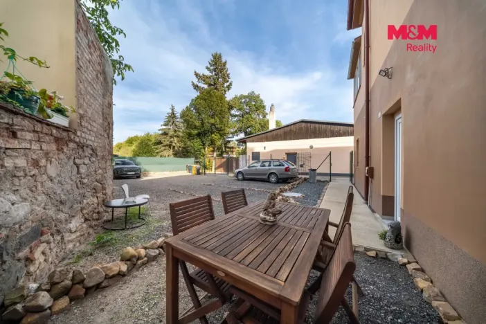 Prodej bytu 4+kk, Lochovice, 64 m2