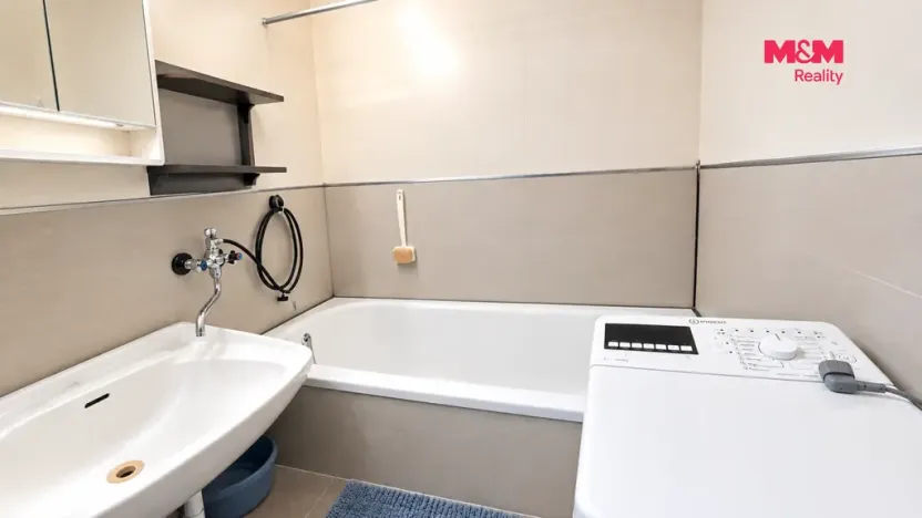 Prodej bytu 2+1, Nová Pec - Nové Chalupy, 52 m2