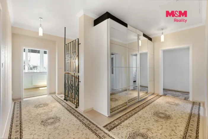 Prodej rodinného domu, Svárov, Ptická, 210 m2