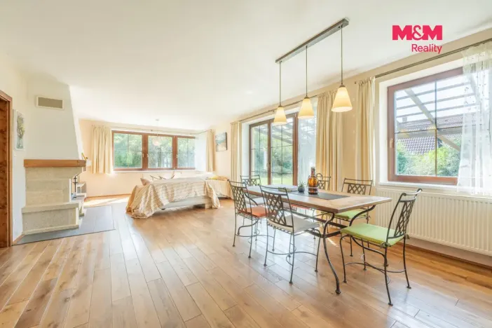Prodej rodinného domu, Mořina, 240 m2