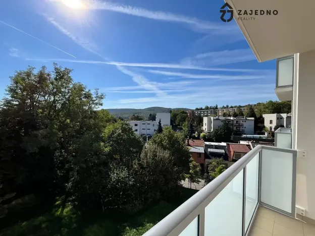 Pronájem bytu 1+1, Brno, Urbánkova, 37 m2