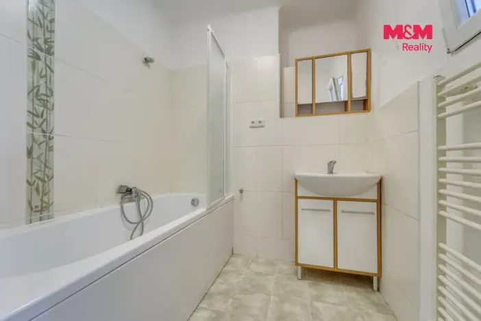 Prodej bytu 2+1, Plzeň - Doubravka, Mohylová, 56 m2