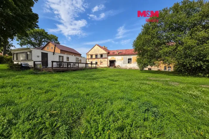 Prodej rodinného domu, Chlum Svaté Maří, Školní, 420 m2
