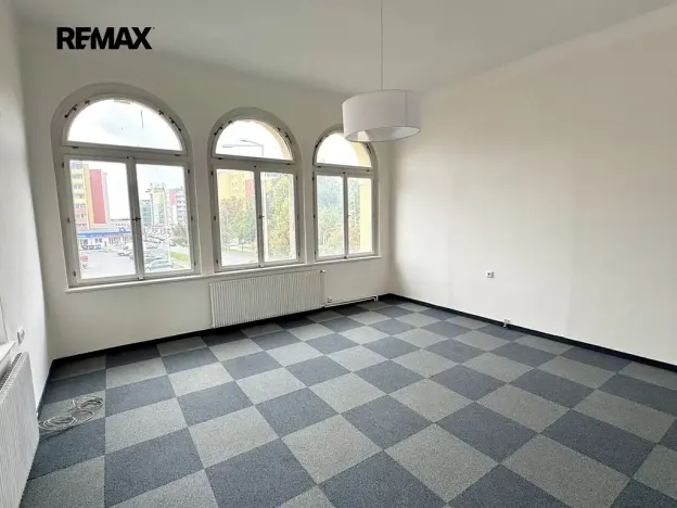 Pronájem kanceláře, Kladno, Kleinerova, 24 m2