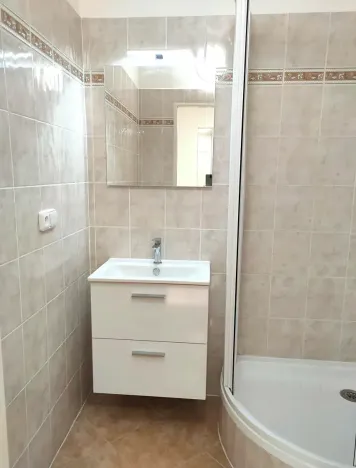 Pronájem bytu 3+1, Praha, Pujmanové, 75 m2
