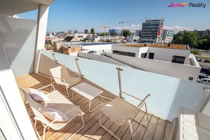 Pronájem bytu 2+kk, Brno, Komárovská, 54 m2