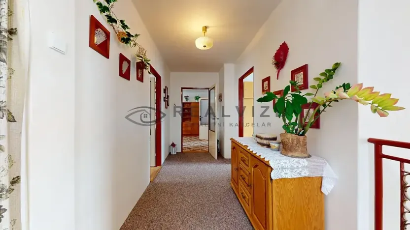 Prodej rodinného domu, Nové Hrady, Vilová čtvrť, 180 m2