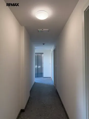 Pronájem bytu 1+kk, Praha - Hostivař, Pražská, 34 m2