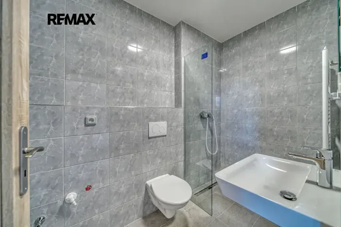 Pronájem bytu 1+kk, Velký Osek, Revoluční, 21 m2